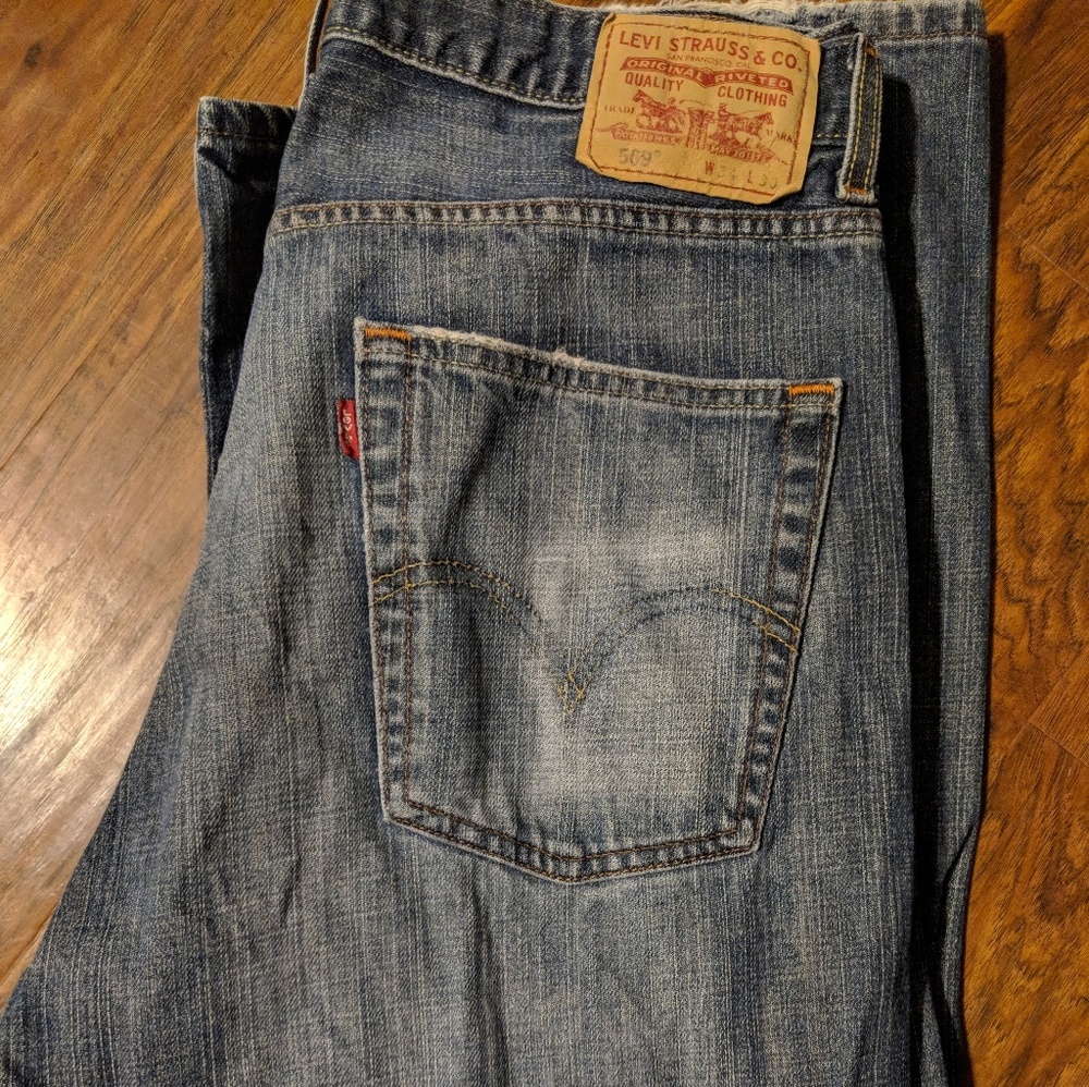 Levi Strauss 569